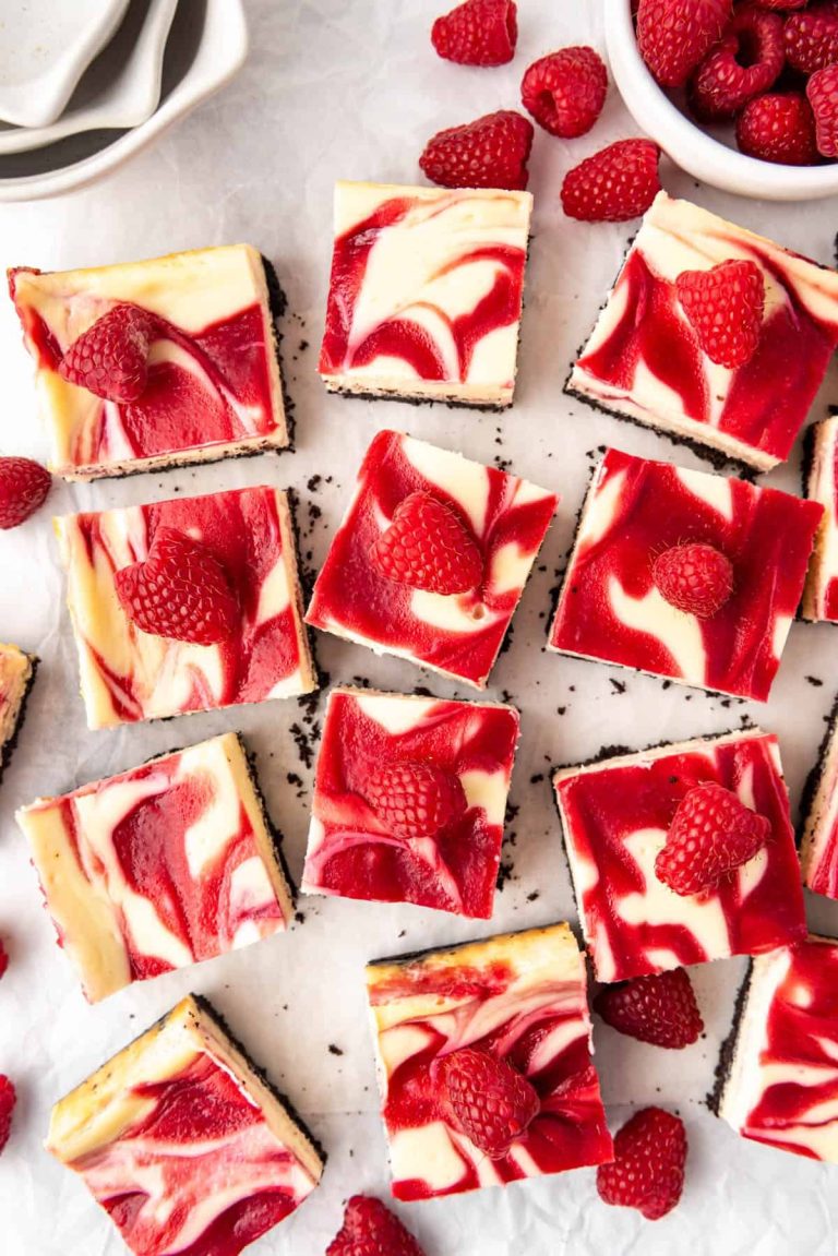 Barres de Cheesecake au Chocolat Blanc et Framboises