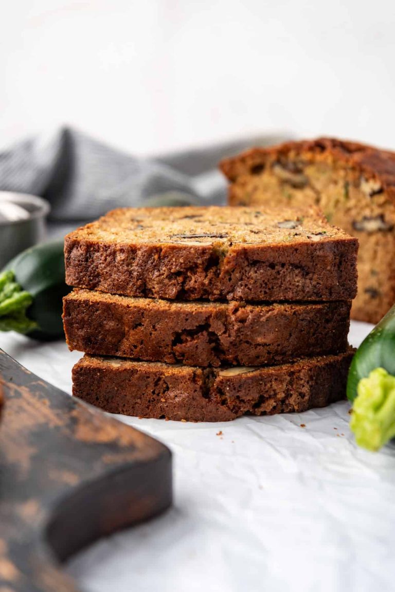 Pain de courgettes aux noix – Maison de Nash Eats