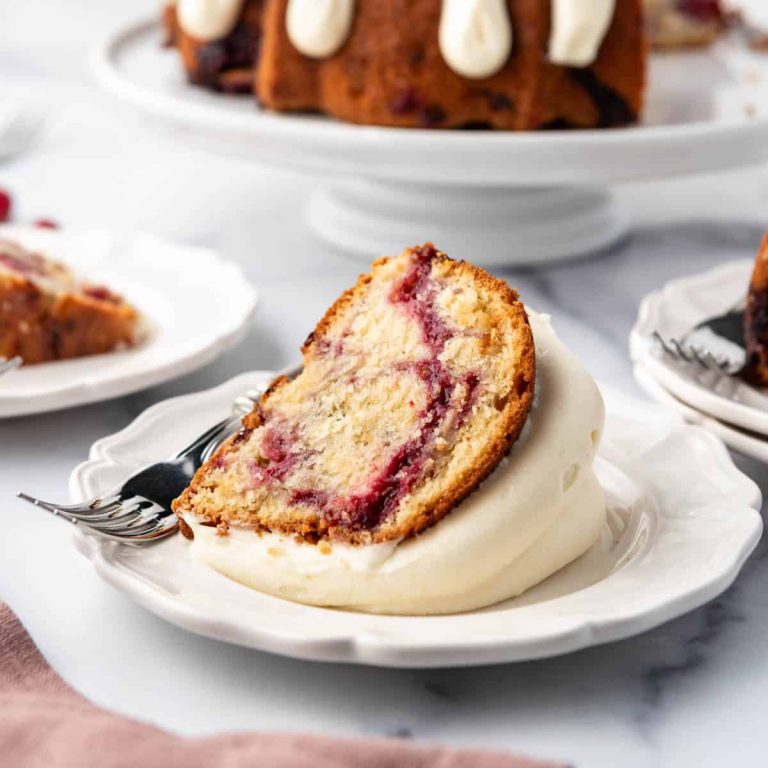 Gâteau Bundt aux Framboises et Chocolat Blanc