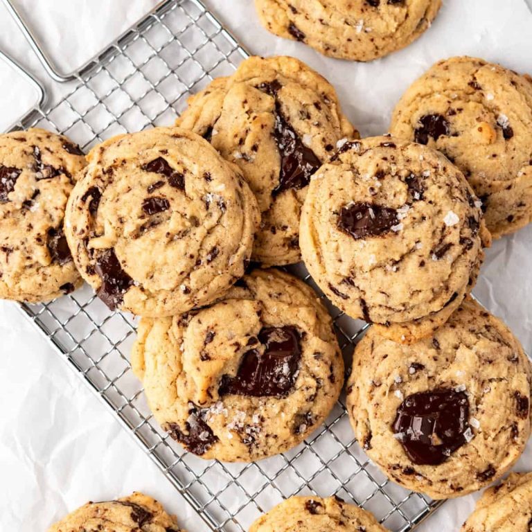 Biscuits au chocolat à la levain – Maison de Nash Eats