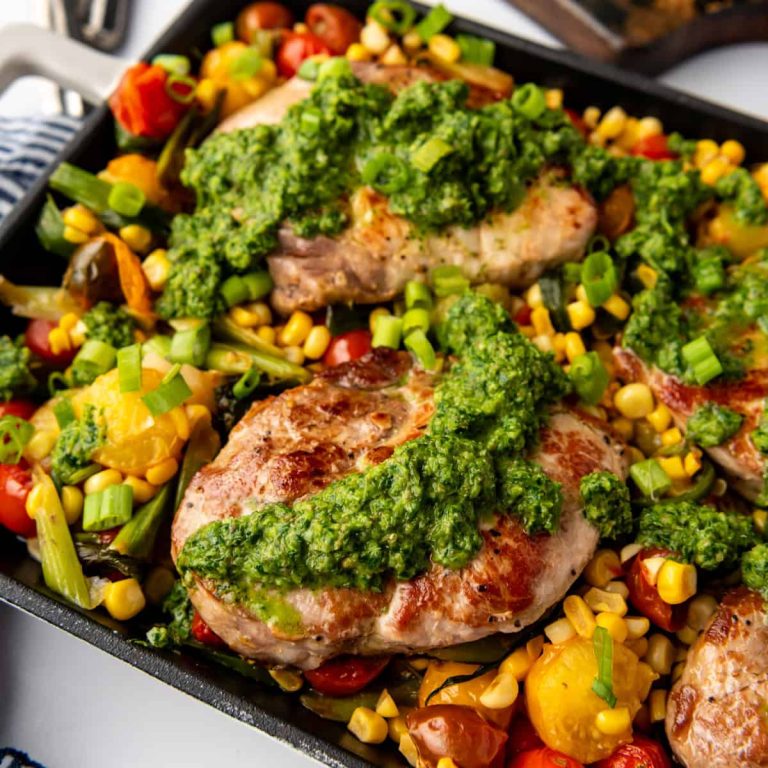 Côtelettes de porc d’été à la sauce verte